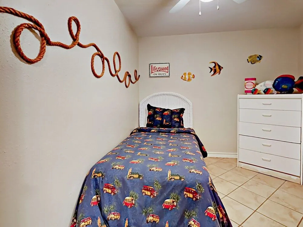 4400 Gulf Blvd Condo Unit 106