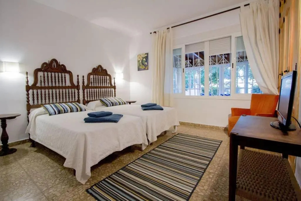 VILLA ALBORAN Beachfront 9PAX
