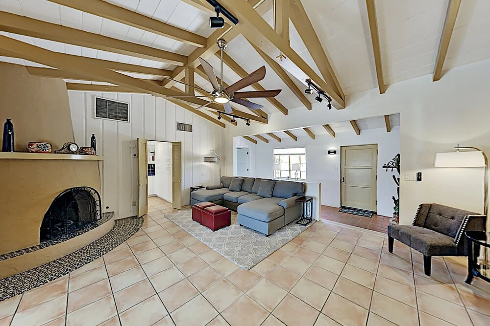 1029 E El Alameda Home 3 Bedrooms 3 Bathrooms Home