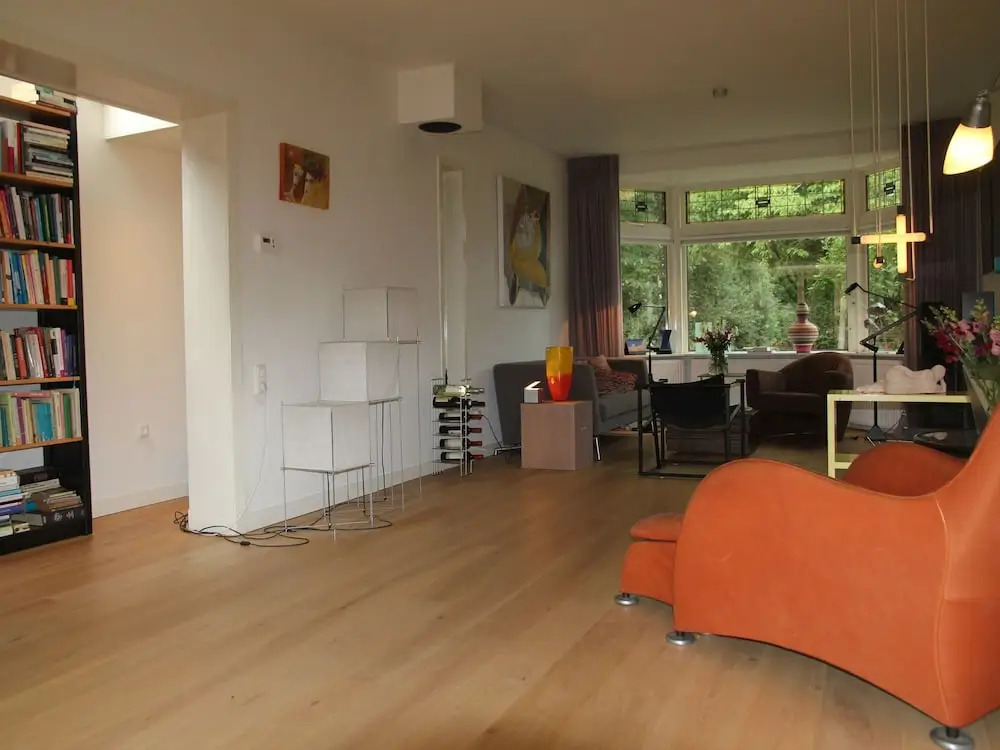 Luxury Holiday Home in Heiloo with Terrace And Garden