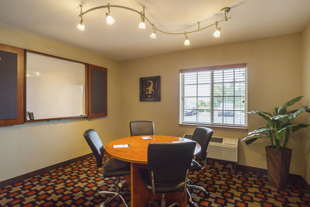 Suburban Studios Clarksville-Louisville North