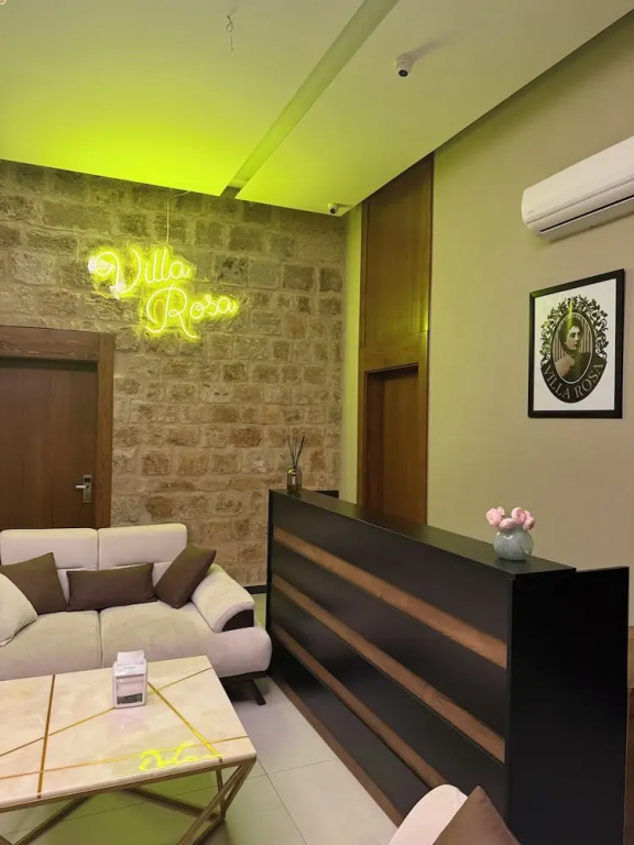 VillaRosa Luxury Boutique