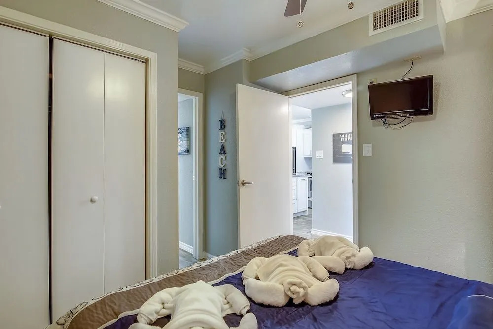 Room with a View by Ryson Vacation Rentals