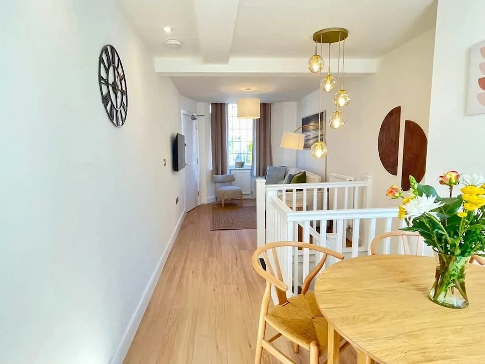 Canterbury City Stay Duplex 2 min to Station