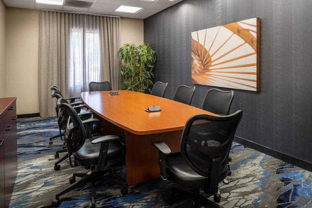 Fairfield Inn & Suites by Marriott Visalia Tulare