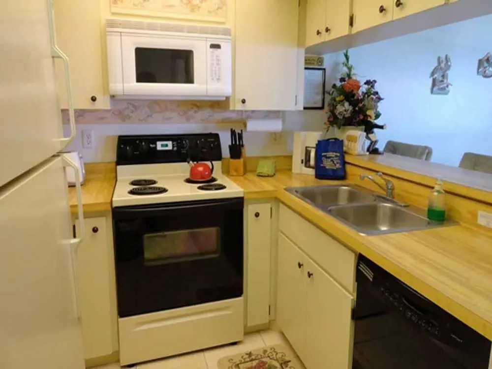 Bridgeport Condo 211