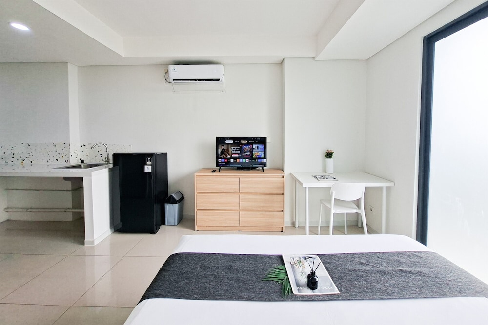 Restful Studio For 2 Pax At Daan Mogot City Apartment
