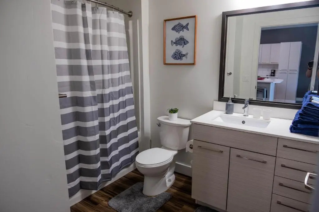 Luxe Downtown Condo with Amenities 22
