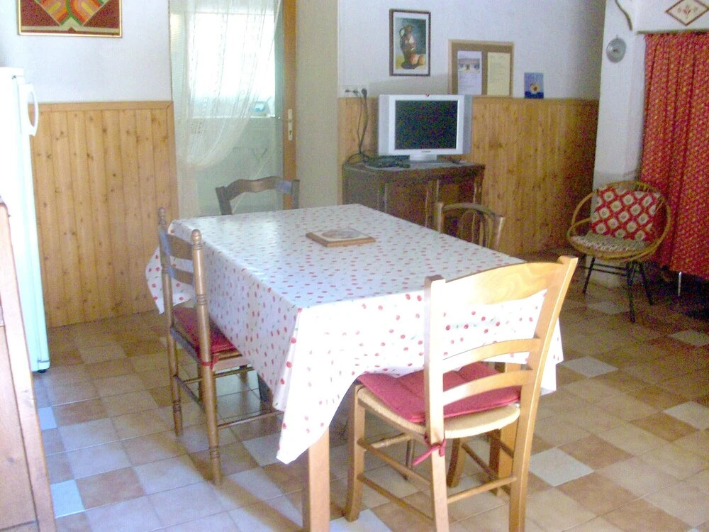 House With 2 Bedrooms in Rouffignac-saint-cernin-de-reilhac, With Encl