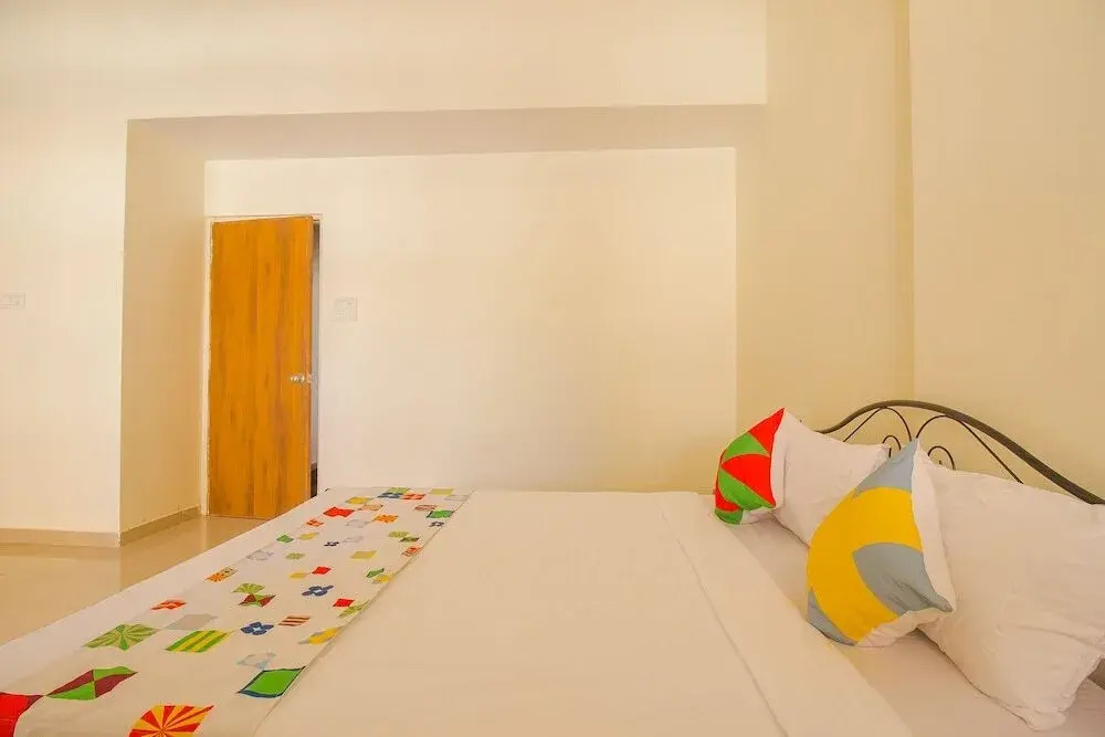 Home Spacious 3BHK By OYO Rooms