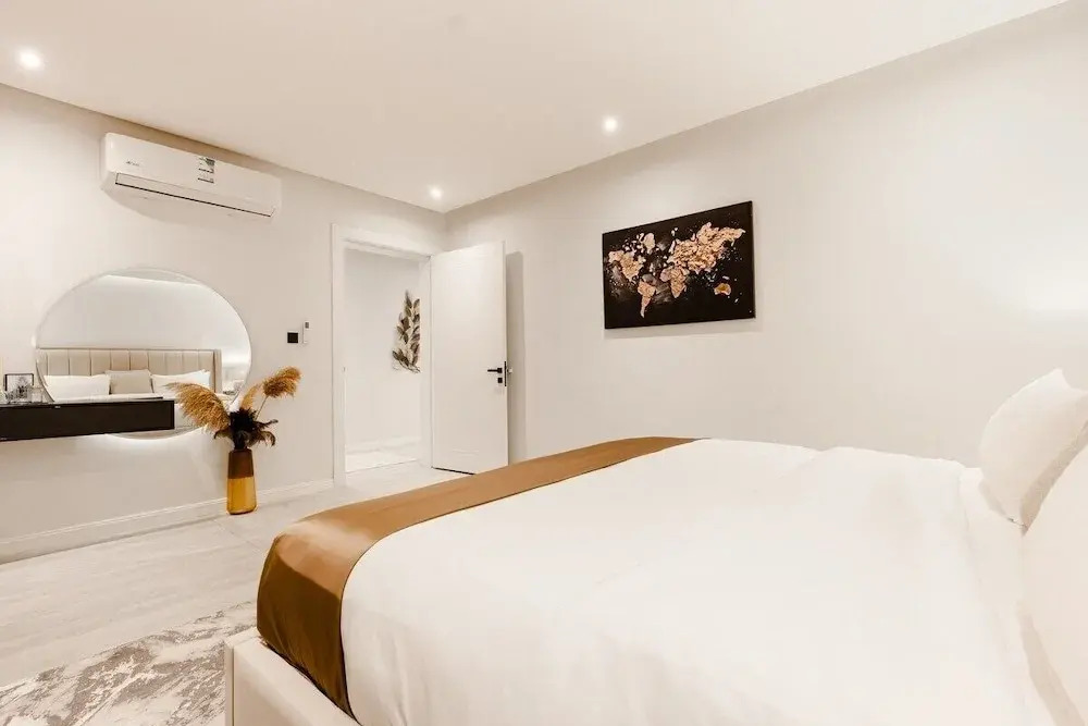 Modern Elegance & Comfort in Al Narjis With Wifi