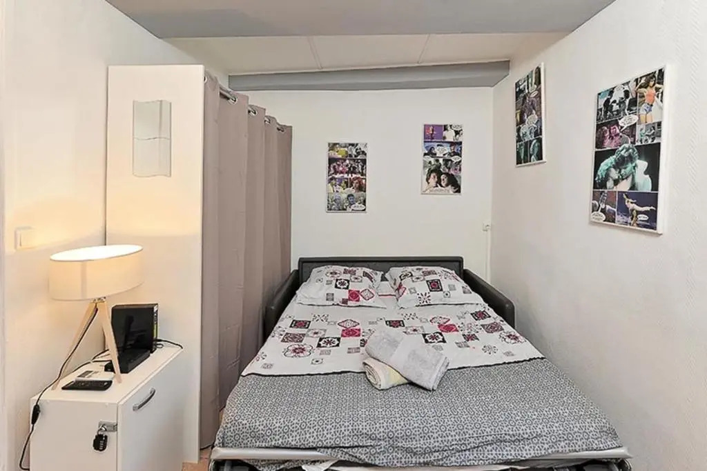 Studio 500 metres from the BEACH