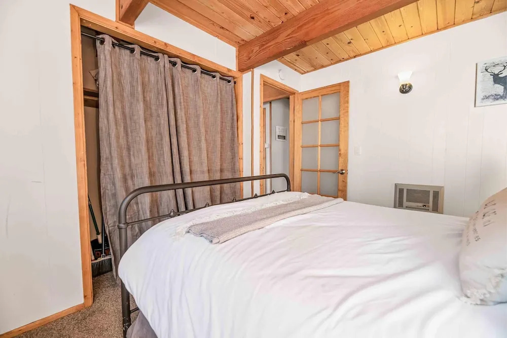 101 - Baby Bear Cabin