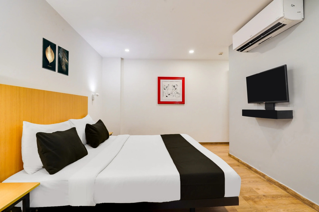 Super Oyo Townhouse Oak Spruce Hotels A2 Indiranagar