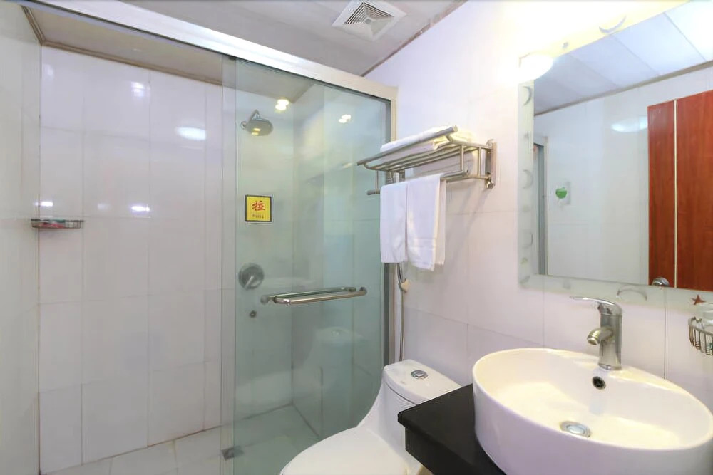 Yiwu Jinyao Hotel