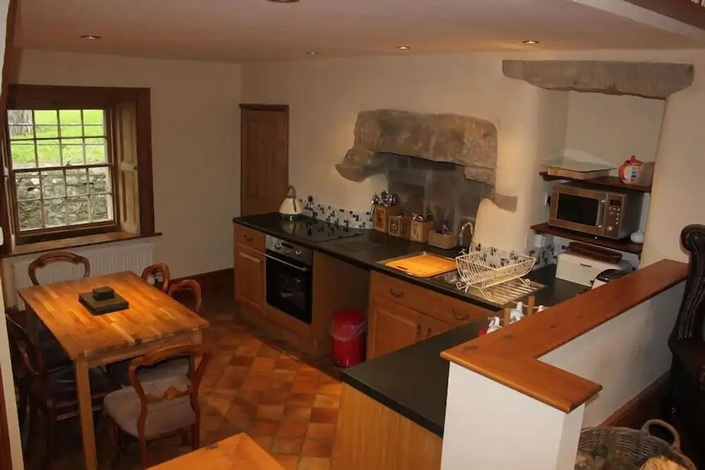 The Manifold Inn Hotel