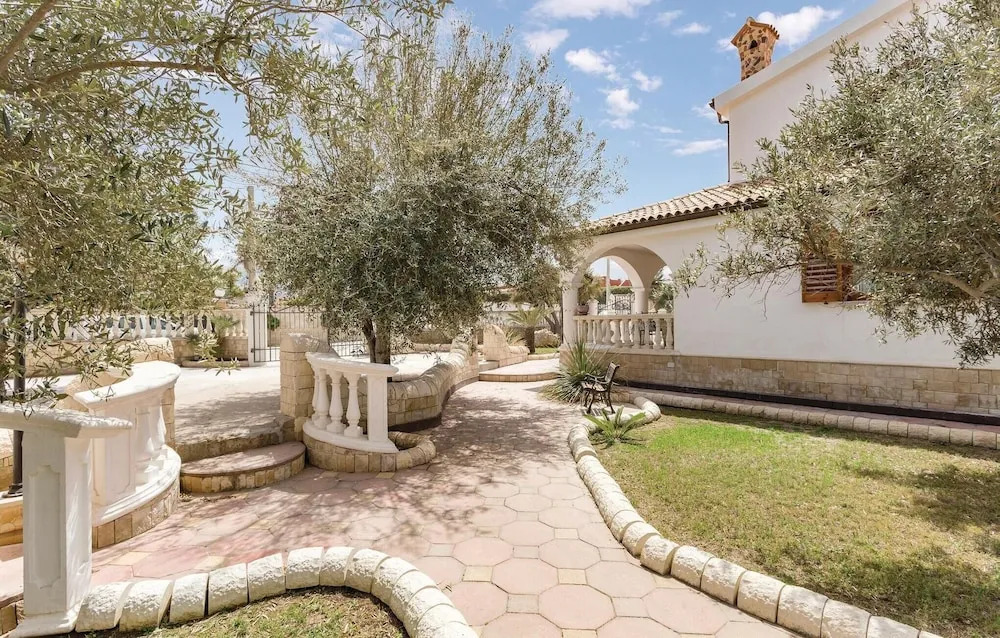 Villa Antonia