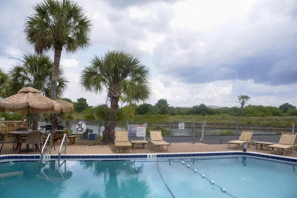 Kon Tiki Inn