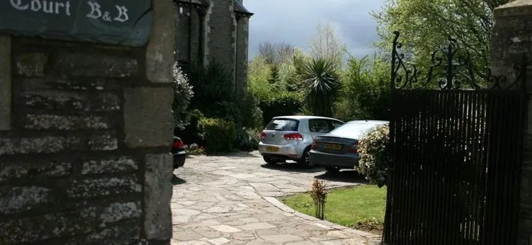 The Old Court - Guest House