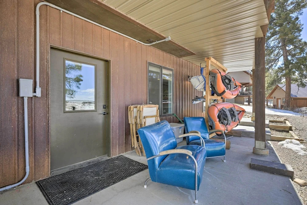 Lake Pagosa Home w/ Hot Tub & Mtn/lake Views!