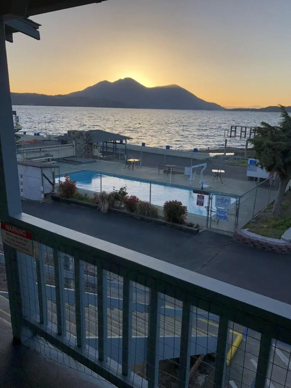 Lamplighter Motel Clearlake