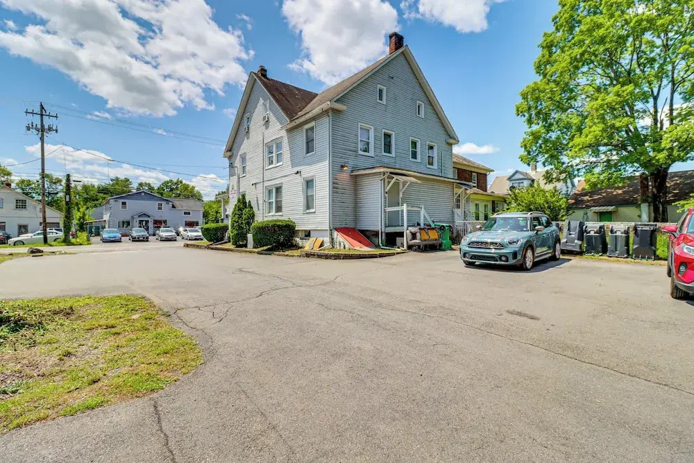 Walkable Abode in Stroudsburg's Business District!