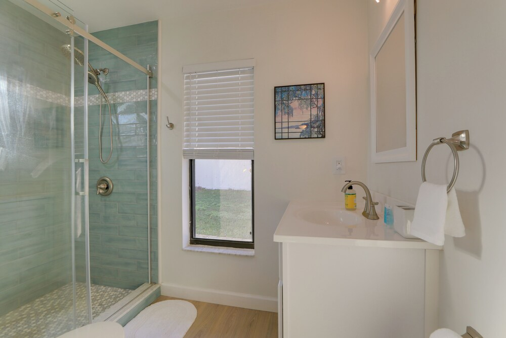 Fun in the Sun: Largo Home < 1 Mi to Beach Access!