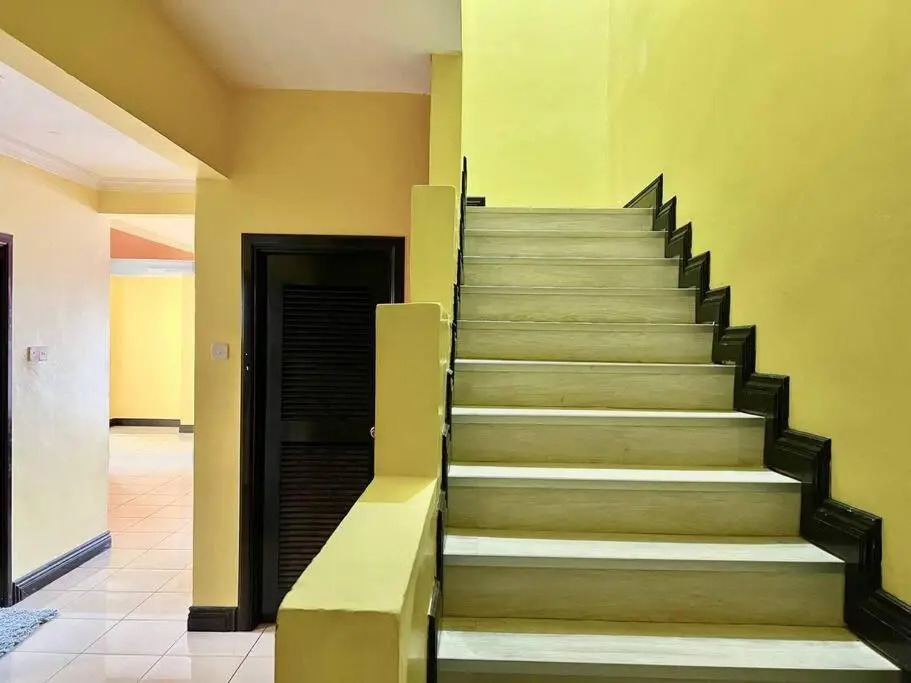 VACATION HOME PENTHOUSE MARINA COURT CONDO RESORT KOTA KINABALU 5 bedrooms 15 pax
