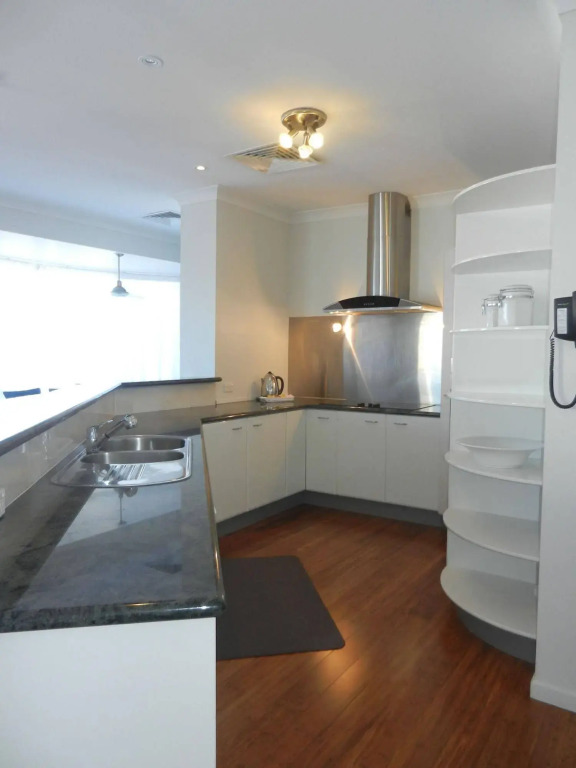 Beachside Resort Kawana Waters