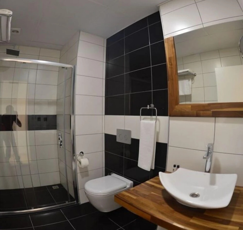 R S CİTY HoTEL