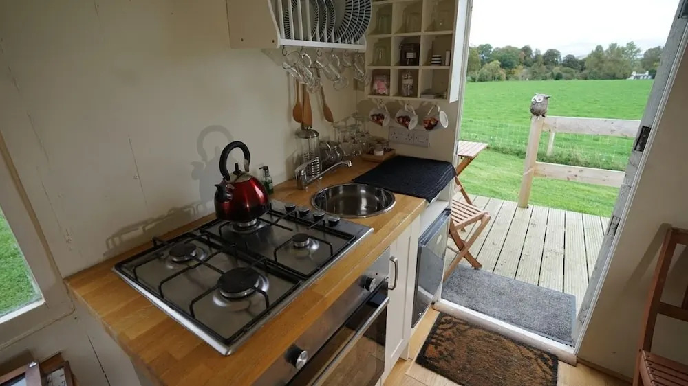 Shepherd's Hut @ Westcote