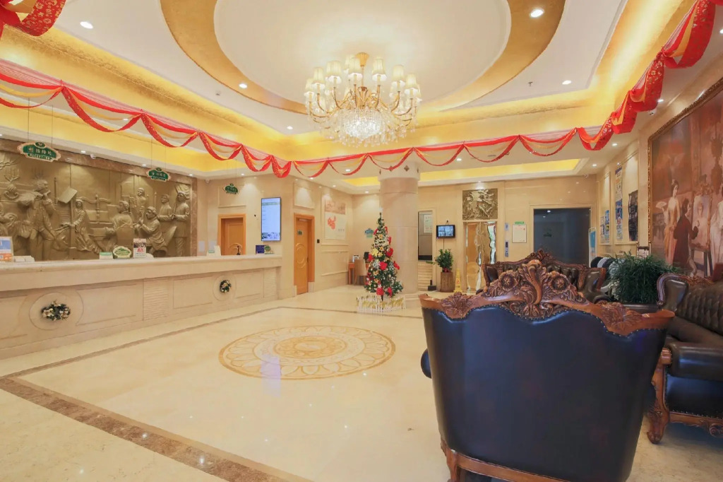 Vienna Hotel Dongguan Houjie Exhibition Center
