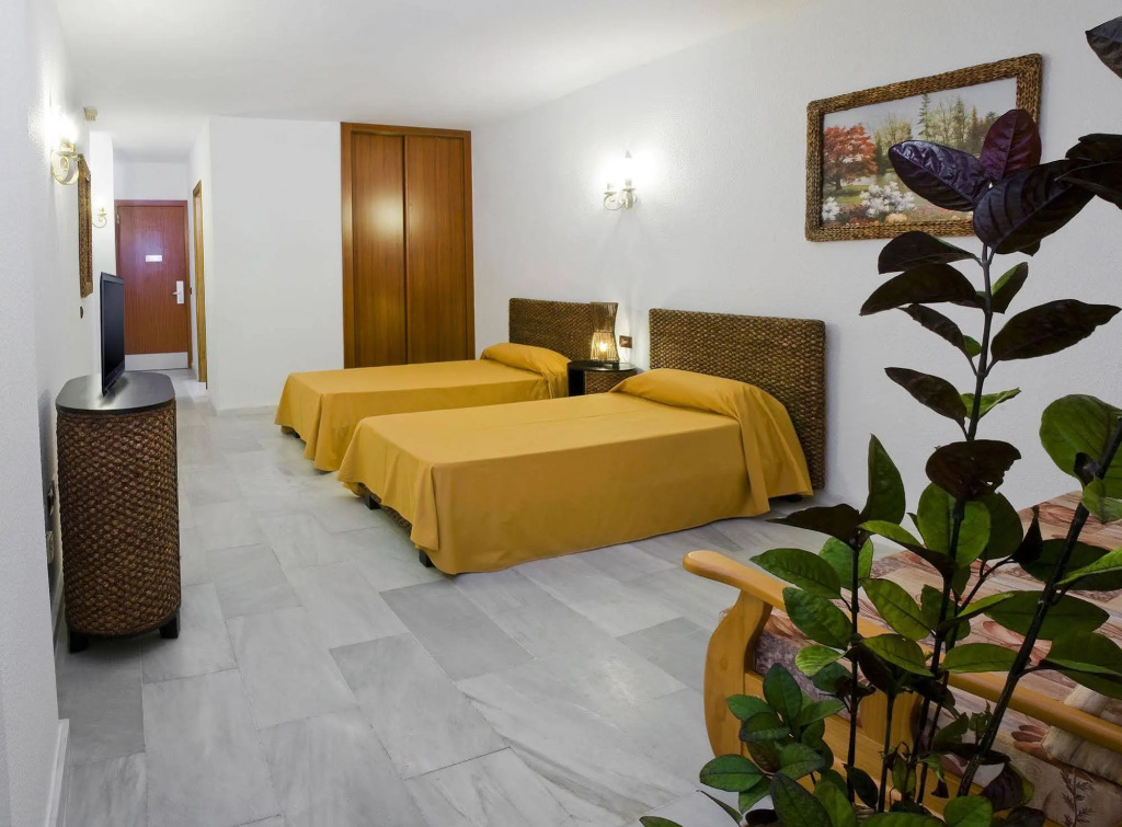 Apartamentos Pirámides