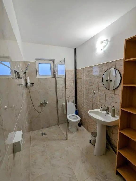 Iosefin 4 bedroom apartment