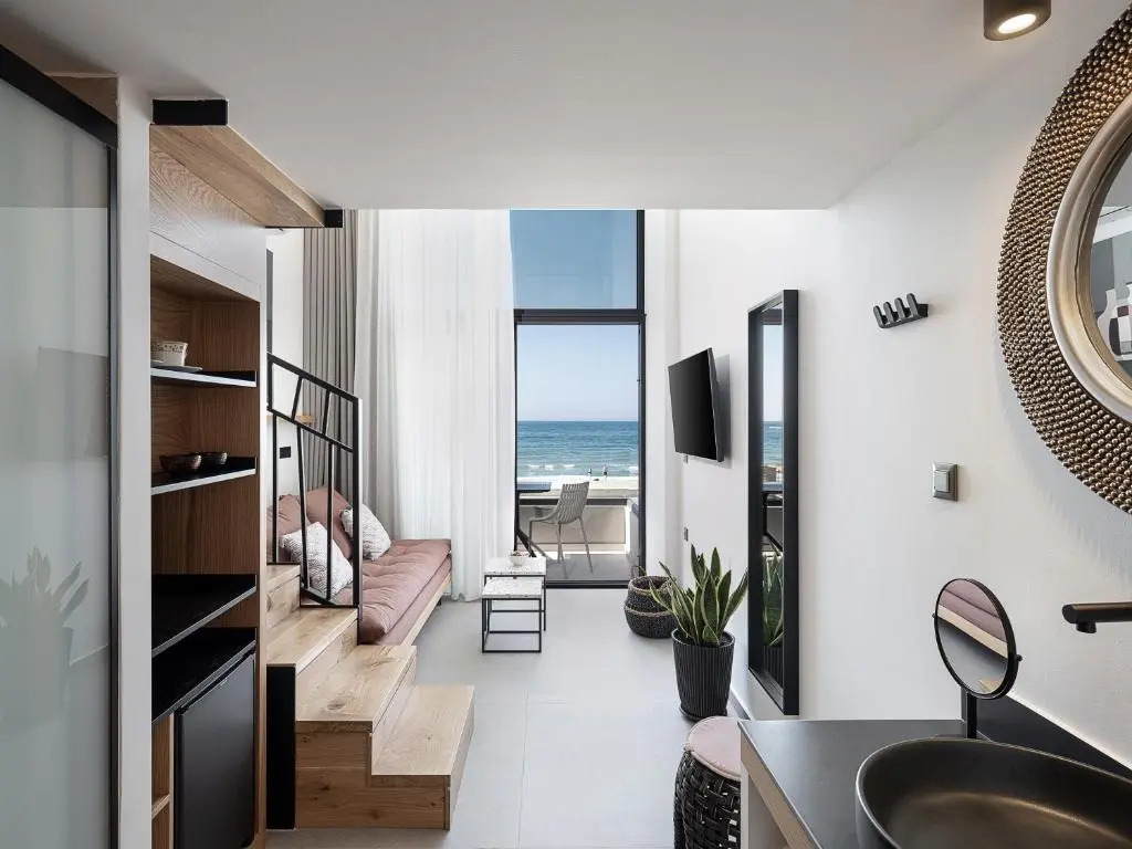 Calla Luxury Seafront Suites