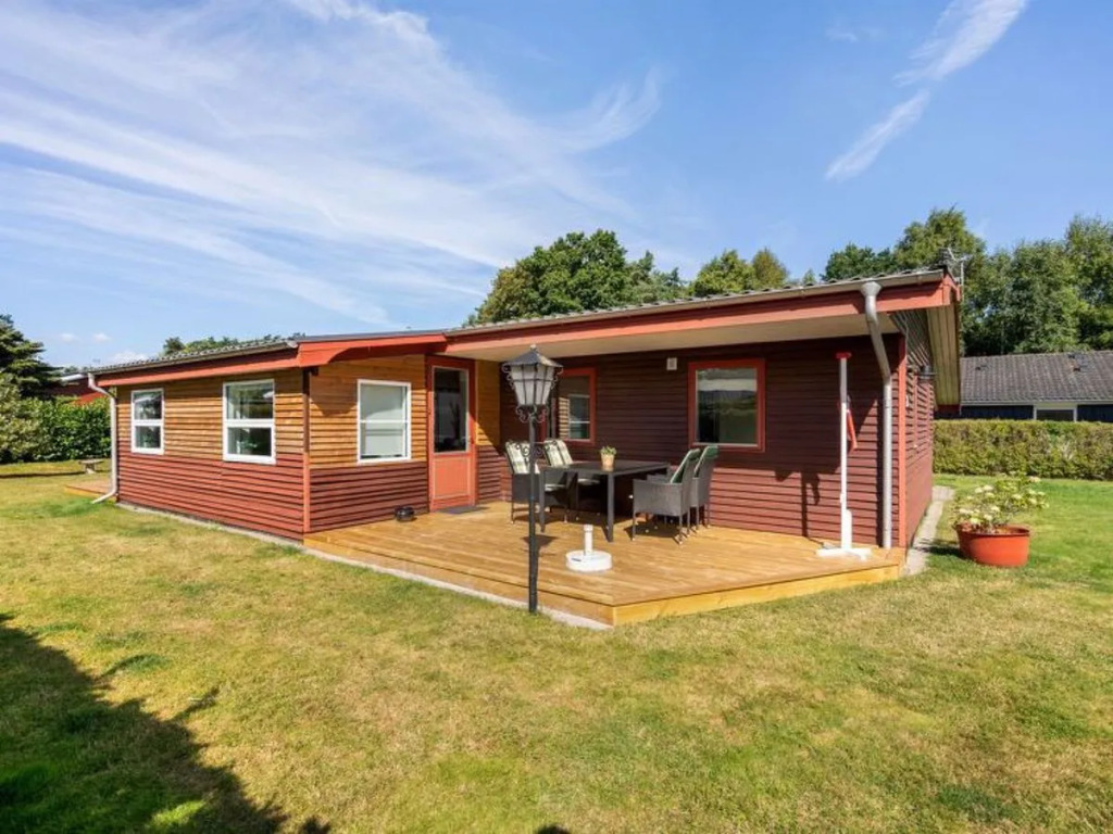 Holiday Home Sveina - 600m from the sea by Interhome