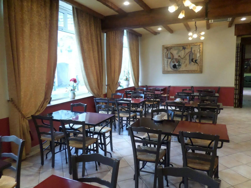 Brit Hotel Acacias