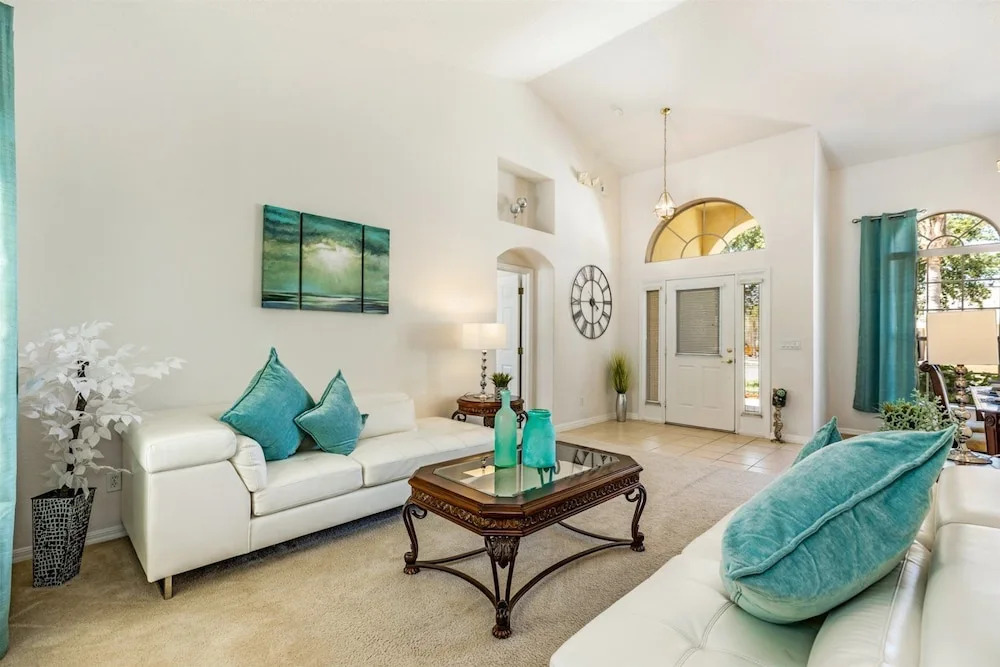 Fantastic 6 Bed Villa With Own Private Pool With No Rear Neighbours