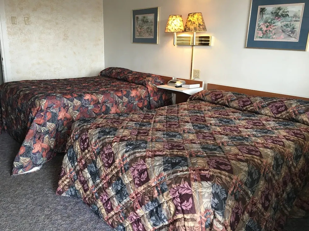 Thunderbird Motel