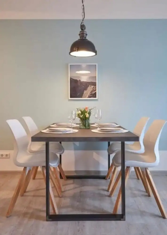 SEA Time Modern Retreat