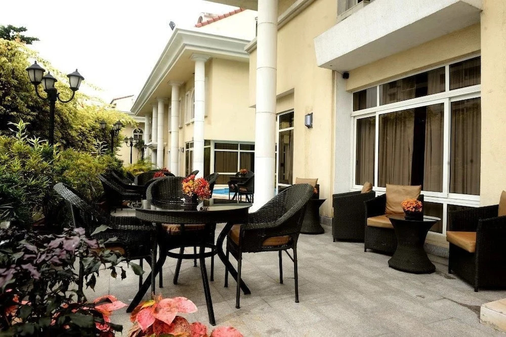 Elion House Hotel