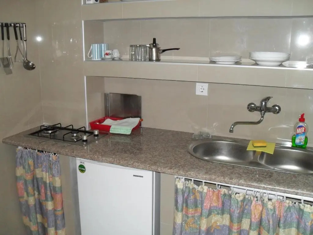 Apartments Colic