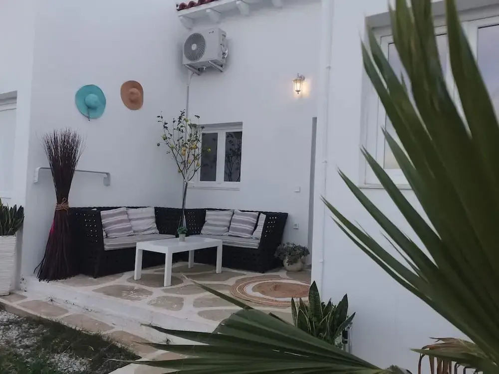 Boho Sisi Retreat - Poolside Oasis