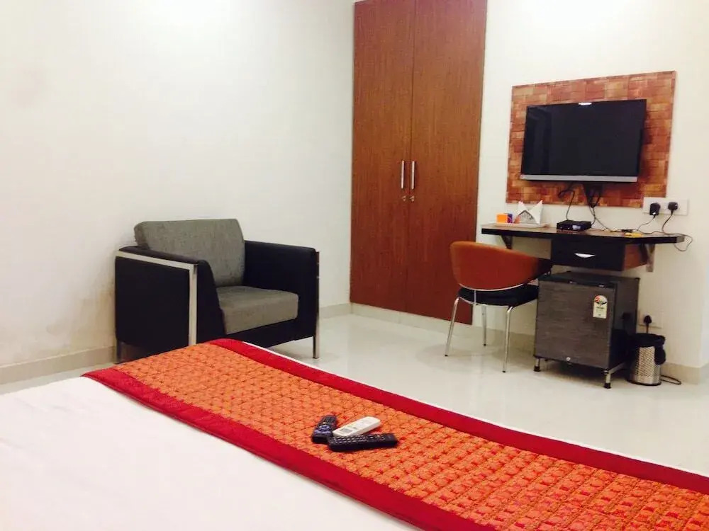 Gazelle Studios by OYO Rooms