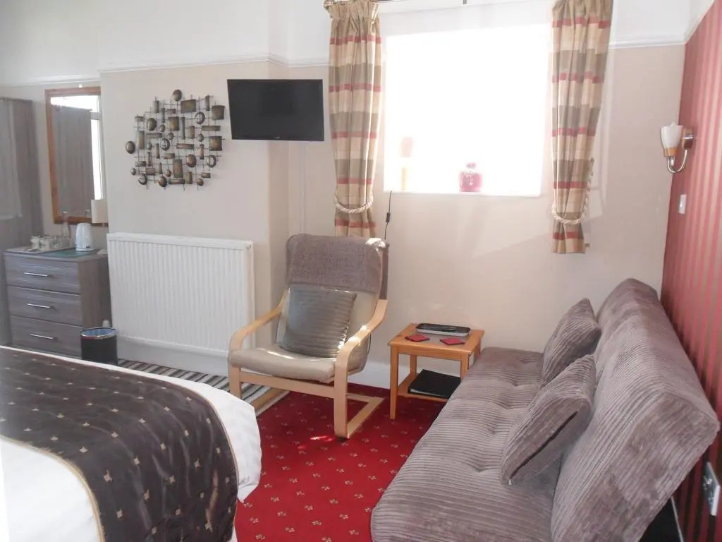 Cleave Court Guest House