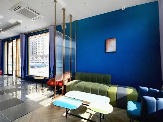 LanOuShangPin Hotel (Taiyuan South Station University of Finance and Economics)