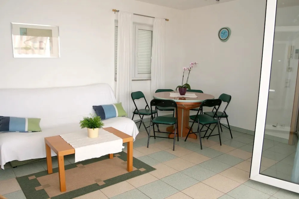 Apartment With 2 Bedrooms in Crikvenica, With Wonderful sea View, Furn