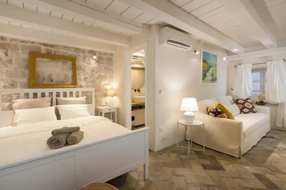 Luxury Apartment Lina - II