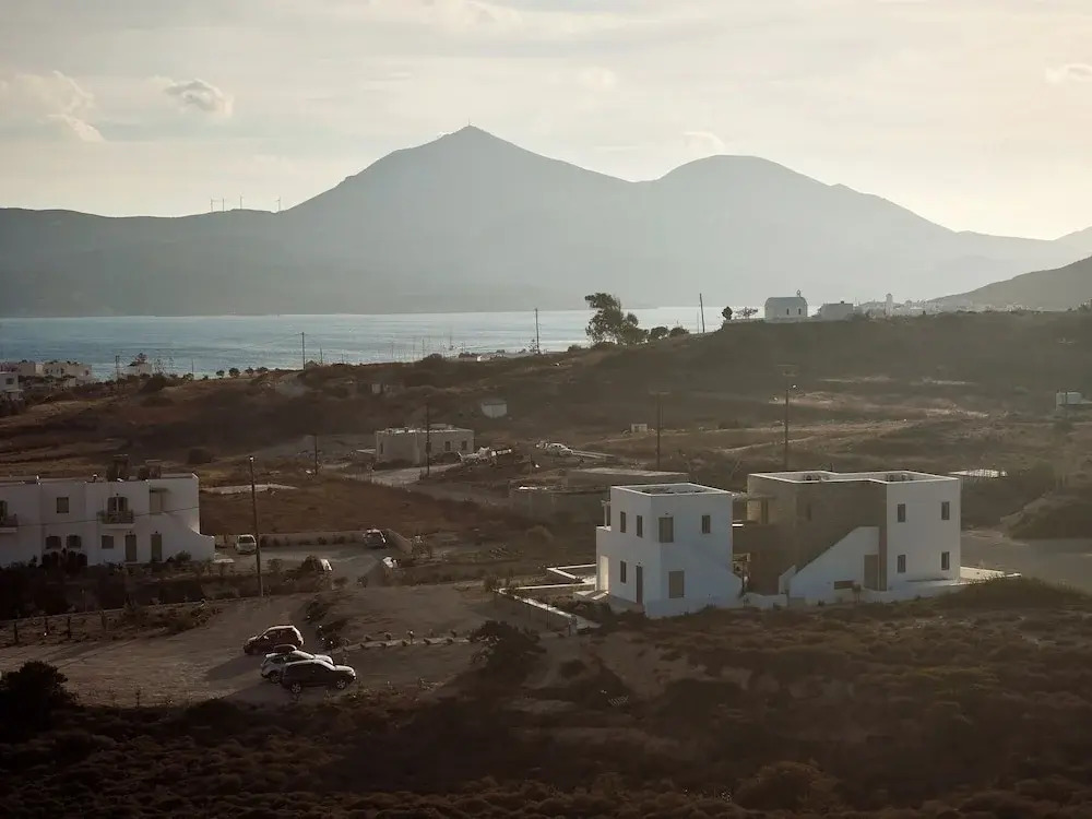 Kedros Milos Suites