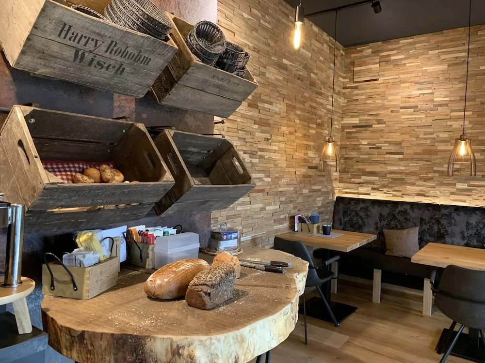 Hotel Dein Franz - Bistro, Kaffeebar & Outdoor-Lounge